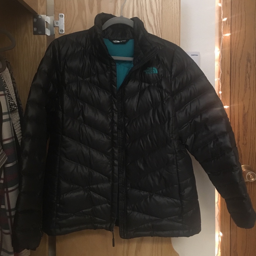 Women’s Large North Face puff jacket (no hood)